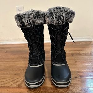 Khombu Mid Calf Lace up Winter Boots Sz 7M